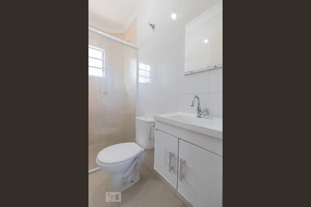 Banheiro de apartamento para alugar com 1 quarto, 35m² em Vila Miriam, São Paulo