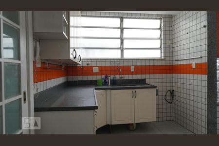 Apartamento à venda com 123m², 3 quartos e sem vagaCozinha