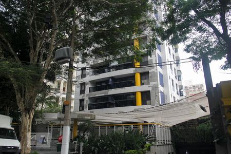 Apartamento para alugar com 55m², 2 quartos e 2 vagasFachada