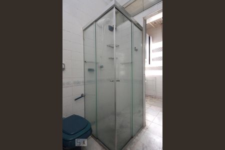 Banheiro de apartamento para alugar com 1 quarto, 44m² em Vila Buarque, São Paulo