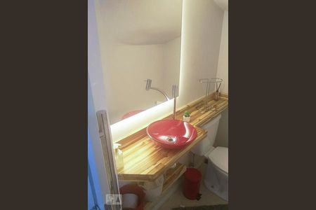 Casa de condomínio à venda com 135m², 3 quartos e 2 vagas Casa de condomínio à venda com 135m², 3 quartos e 2 vagasLavabo