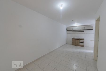 Sala  e cozinha de apartamento para alugar com 1 quarto, 33m² em Vila Matilde, São Paulo