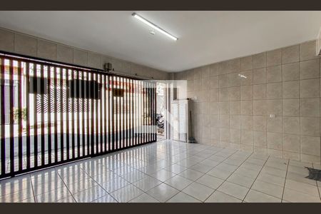 Casa à venda com 300m², 3 quartos e 2 vagasGaragem