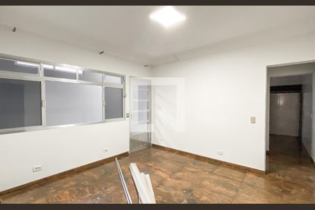 Sala de casa à venda com 3 quartos, 300m² em Jardim Laone, São Paulo