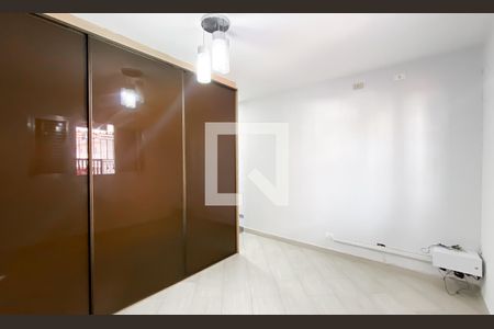 Casa à venda com 300m², 3 quartos e 2 vagasSuite