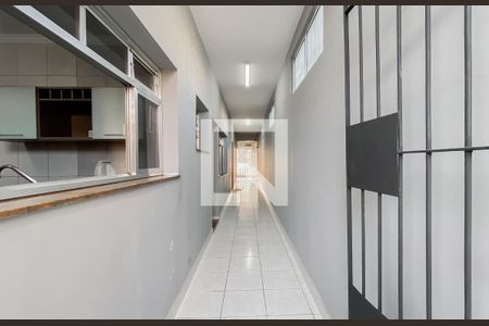 Casa à venda com 300m², 3 quartos e 2 vagasCorredor