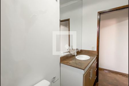 Lavabo de casa à venda com 3 quartos, 300m² em Jardim Laone, São Paulo