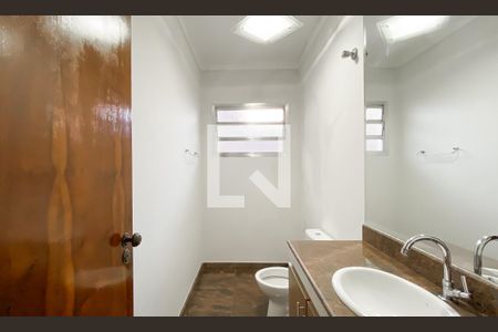 Lavabo de casa à venda com 3 quartos, 300m² em Jardim Laone, São Paulo