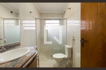 Casa à venda com 300m², 3 quartos e 2 vagasBanheiro