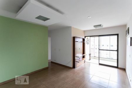 Apartamento à venda com 71m², 2 quartos e 1 vaga Apartamento à venda com 71m², 2 quartos e 1 vagaSala