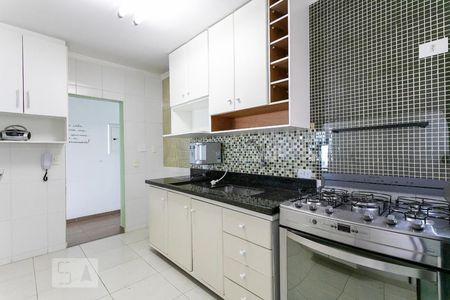 Apartamento à venda com 71m², 2 quartos e 1 vaga Apartamento à venda com 71m², 2 quartos e 1 vagaCozinha
