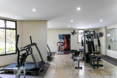 Apartamento à venda com 71m², 2 quartos e 1 vaga Apartamento à venda com 71m², 2 quartos e 1 vagaÁrea comum - Academia