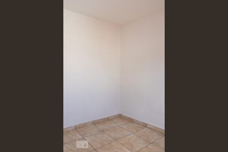 Quarto de casa para alugar com 1 quarto, 40m² em Chora Menino, São Paulo