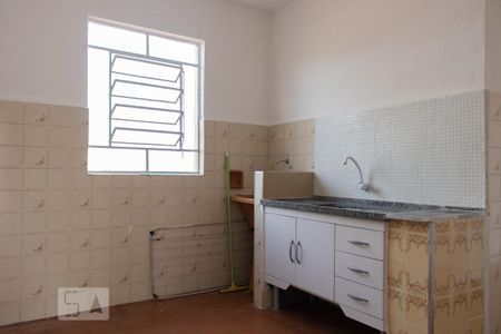 Casa para alugar com 40m², 1 quarto e sem vaga Casa para alugar com 40m², 1 quarto e sem vagaCozinha
