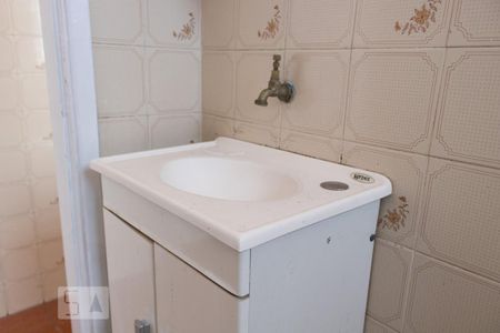 Casa para alugar com 40m², 1 quarto e sem vaga Casa para alugar com 40m², 1 quarto e sem vagaBanheiro Social
