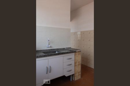 Casa para alugar com 40m², 1 quarto e sem vaga Casa para alugar com 40m², 1 quarto e sem vagaCozinha