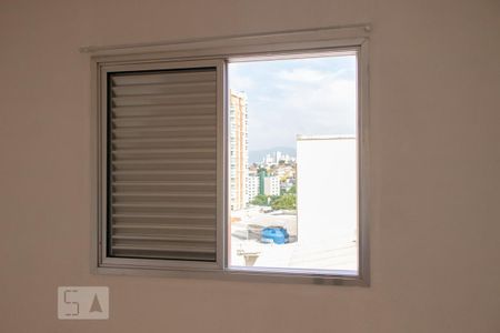 Quarto de casa para alugar com 1 quarto, 40m² em Chora Menino, São Paulo