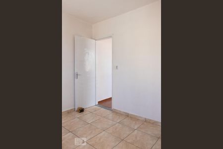 Quarto de casa para alugar com 1 quarto, 40m² em Chora Menino, São Paulo