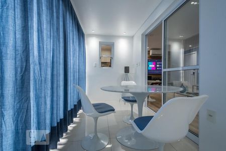 Apartamento para alugar com 55m², 1 quarto e 1 vaga Apartamento para alugar com 55m², 1 quarto e 1 vagaVaranda