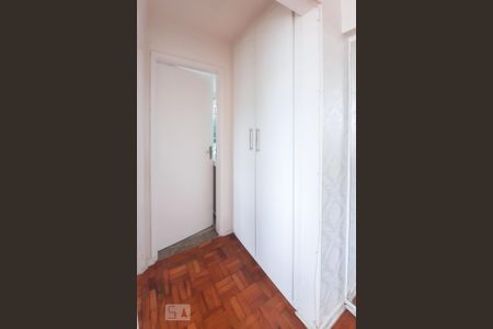 Corredor de apartamento para alugar com 1 quarto, 58m² em Taboão, São Bernardo do Campo