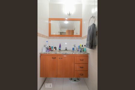 Apartamento à venda com 83m², 3 quartos e 2 vagas Apartamento à venda com 83m², 3 quartos e 2 vagasBanheiro da Suíte