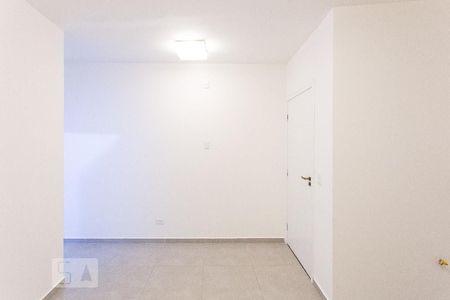 Sala e Cozinha de kitnet/studio à venda com 1 quarto, 28m² em Vila Prudente, São Paulo