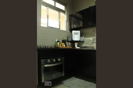Apartamento à venda com 89m², 2 quartos e 1 vagaCozinha