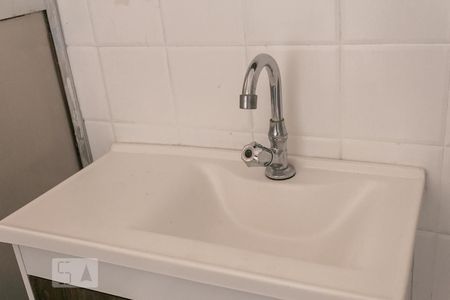 Banheiro - Torneira de apartamento à venda com 1 quarto, 40m² em Centro Histórico, Porto Alegre