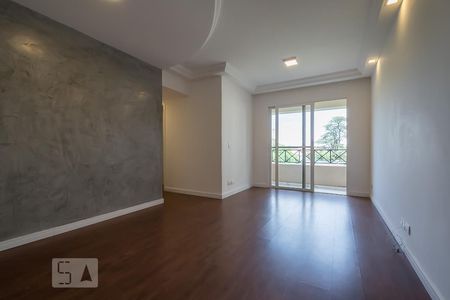 Sala de apartamento para alugar com 3 quartos, 69m² em Vila Isa, São Paulo