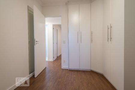 Apartamento para alugar com 69m², 3 quartos e 1 vagaQuarto 2