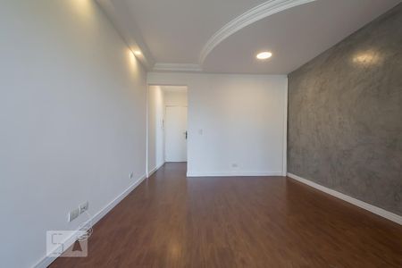 Sala de apartamento para alugar com 3 quartos, 69m² em Vila Isa, São Paulo