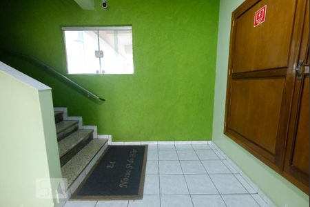 Apartamento para alugar com 89m², 2 quartos e 1 vagaEscada