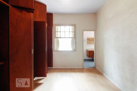 Casa à venda com 170m², 2 quartos e 2 vagasSuíte 