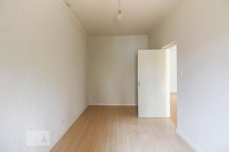 Casa à venda com 170m², 2 quartos e 2 vagasQuarto 