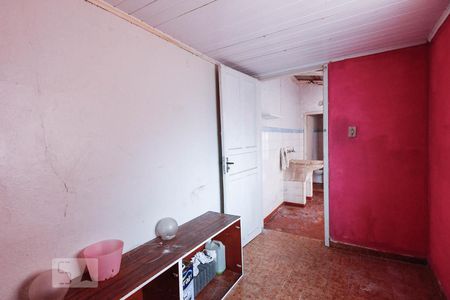 Casa à venda com 170m², 2 quartos e 2 vagasQuarto de serviço 