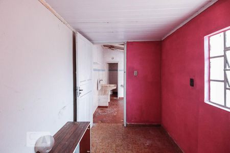 Casa à venda com 170m², 2 quartos e 2 vagasQuarto de serviço 