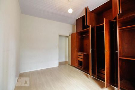 Casa à venda com 170m², 2 quartos e 2 vagasSuíte 