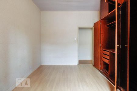 Casa à venda com 170m², 2 quartos e 2 vagasSuíte 