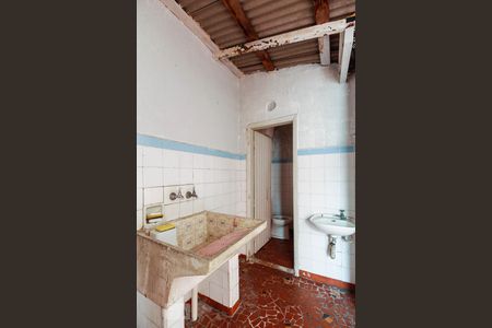 Casa à venda com 170m², 2 quartos e 2 vagasÁrea de serviço 