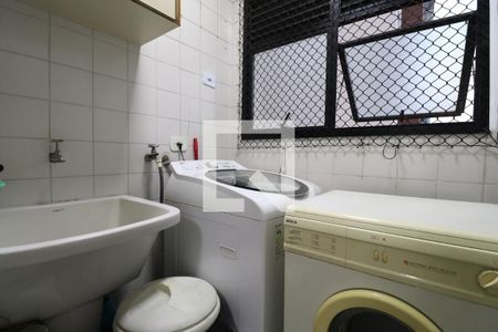 Apartamento à venda com 77m², 3 quartos e 1 vagaÁrea de Serviço