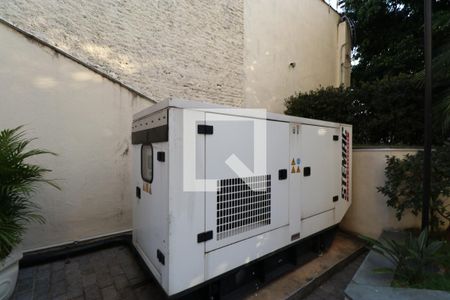 Apartamento à venda com 77m², 3 quartos e 1 vagaÁrea comum