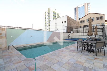 Apartamento à venda com 77m², 3 quartos e 1 vagaPiscina