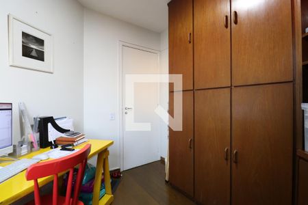 Apartamento à venda com 77m², 3 quartos e 1 vagaQuarto 2