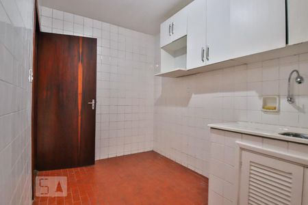 Apartamento à venda com 68m², 2 quartos e sem vagaCozinha