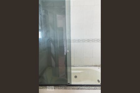 Apartamento para alugar com 100m², 3 quartos e 2 vagasBanheiro da Suíte