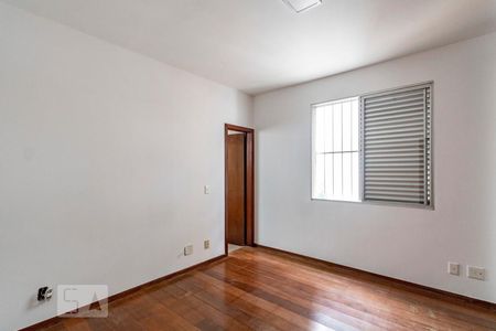 Suíte de apartamento para alugar com 3 quartos, 85m² em Funcionários, Belo Horizonte