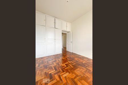 Apartamento à venda com 120m², 4 quartos e sem vagaQuarto 1