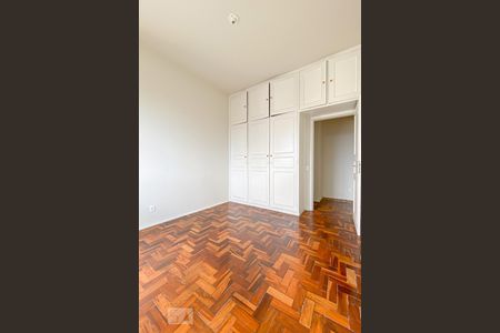 Apartamento à venda com 120m², 4 quartos e sem vagaQuarto 1