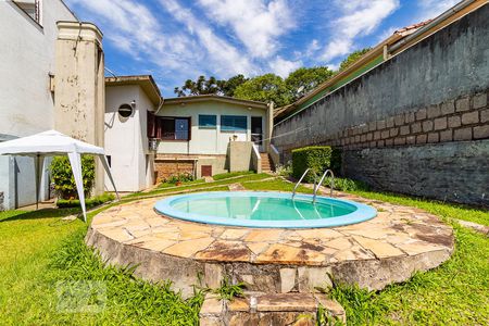 Casa à venda com 110m², 3 quartos e 2 vagasÁrea Externa