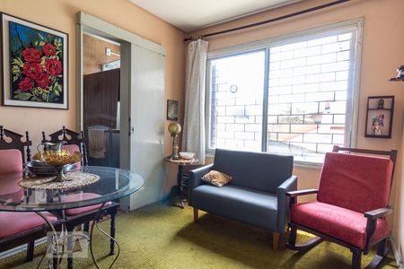 Sala 2 de casa à venda com 3 quartos, 110m² em Chácara das Pedras, Porto Alegre